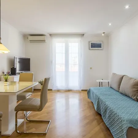 Apartment Ex Ujo *